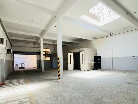 Avenida Bartolome Mitre 1000