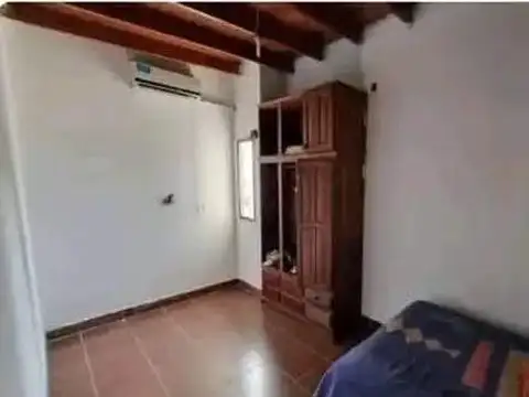 Depto Tipo Casa 5 ambientes con 2 baños