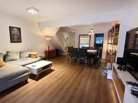 Casa en Venta 5 Amb con cochera pileta y quincho en Punta Chica, Beccar G.B.A Zona Norte