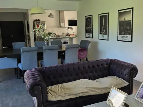 Casa 5 ambientes con 2 baños