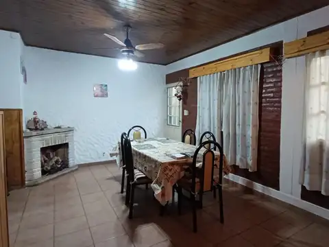 Depto Tipo Casa 3 ambientes con 2 baños