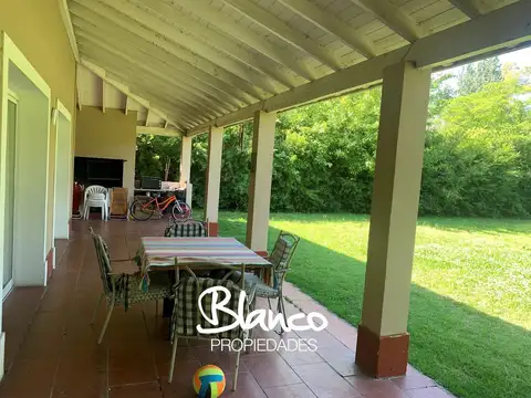 Casa en Alquiler de 4 dormitorios