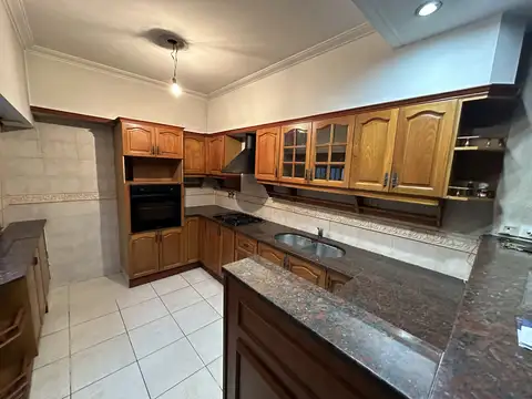 Casa en Alquiler en Bella Vista, $ 900.000