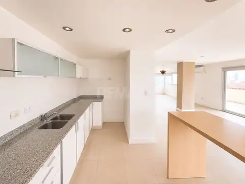 Departamento 4 ambientes con 2 baños