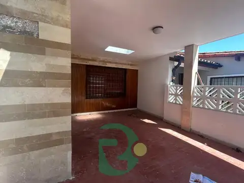 Casa en Venta en Ciudad Jardin del Palomar, USD 185.000