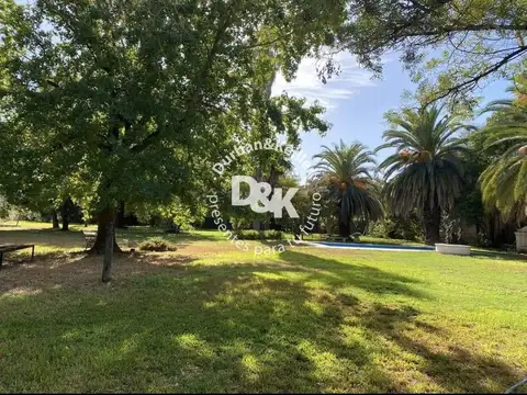 Casa en venta sobre lote de 3396 m2 en Ing. Sourdeaux