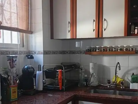 Depto Tipo Casa en Venta en Flores, USD 142.000