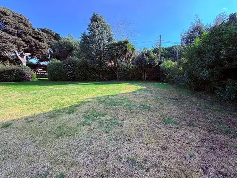 Lote de 405m2 en los Acantilados