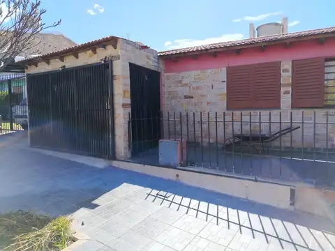 VENDO CASA 3 HABITACIONES MAS DEPARTAMENTO