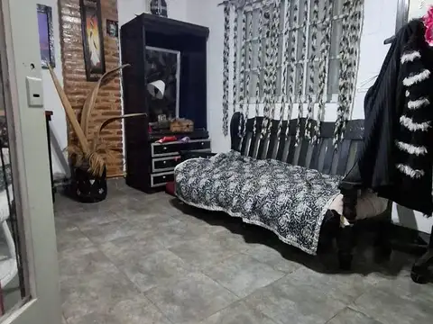 Depto Tipo Casa en Venta en Lomas Del Mirador, USD 60.000