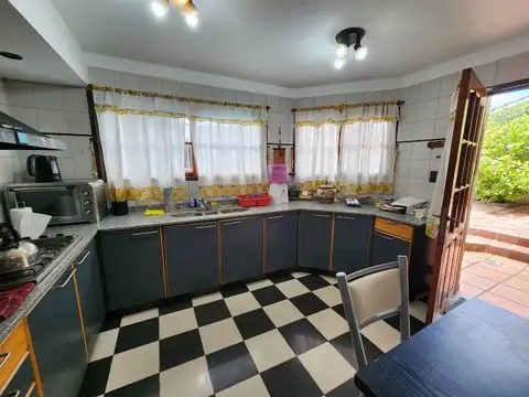 Casa en Venta en Castelar, USD 119.900