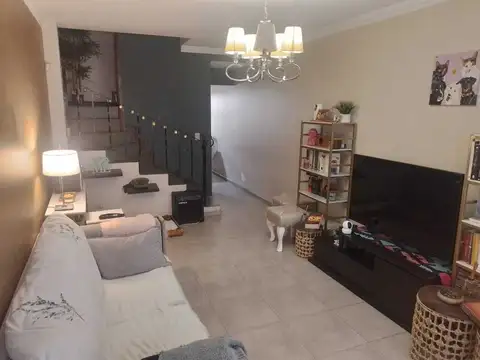 Depto Tipo Casa en Venta en Haedo, USD 150.000