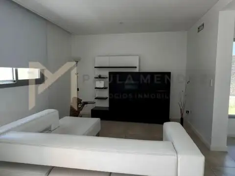 Casa 6 ambientes con 3 baños