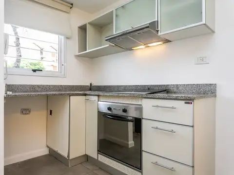 Departamento en Venta en Parque Chacabuco, USD 105.000