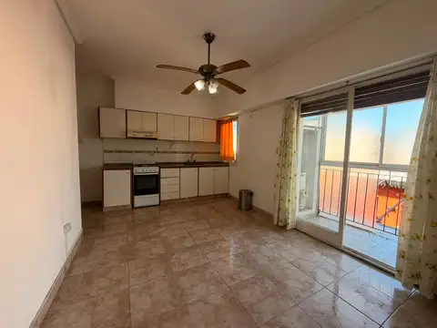 Depto Tipo Casa en Venta 26 años