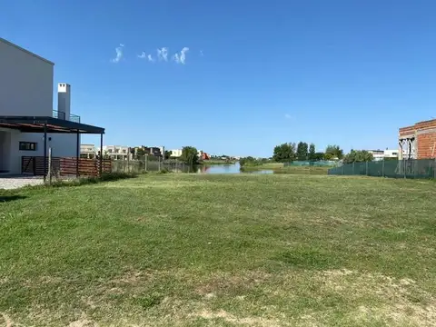 Terreno en Venta en El Canton, USD 140.000