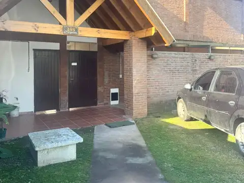 Depto Tipo Casa en Alquiler de 2 ambientes
