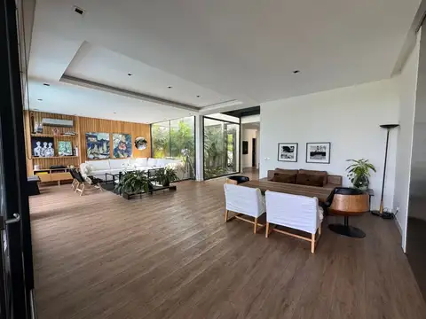 Casa en Venta al Oeste