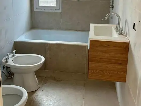Casa en Venta en Pilar del Este - Santa Emilia, USD 180.000
