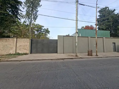 ALQUILER - USO COMERCIAL - GALPÓN