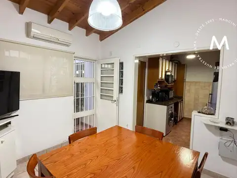 APTO CRÉDITO - Duplex en venta de 4 ambientes con patio y cochera - Villa Ballester