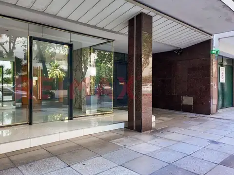VENTA PISO 4 AMB BELGRANO C/ COCHERA Y PATIOS