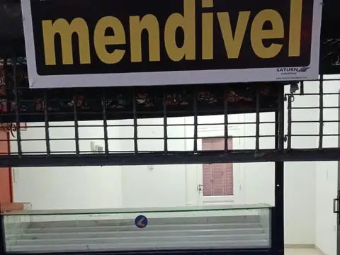 EXCELENTE LOCAL SOBRE RIVADAVIA