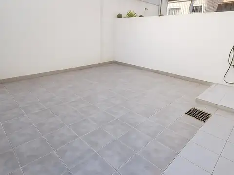 Triplex  Apto credito -  Villa Ballester (zona Plaza Roca)