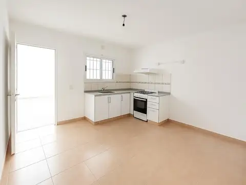 Depto Tipo Casa 4 ambientes con 2 baños