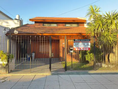 Casa en venta de 4 ambientes en Ciudad Madero