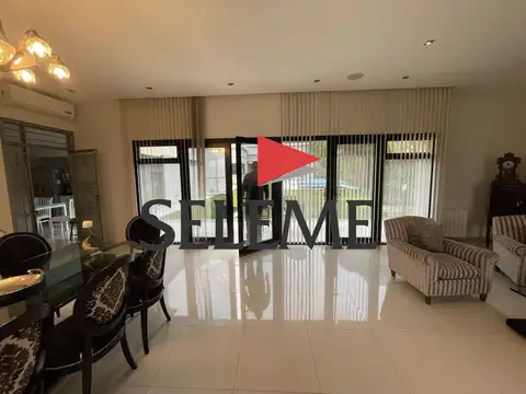 Casa en Venta en Neuquén, USD 1.080.000