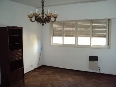 Belgrano 236 , Piso 1