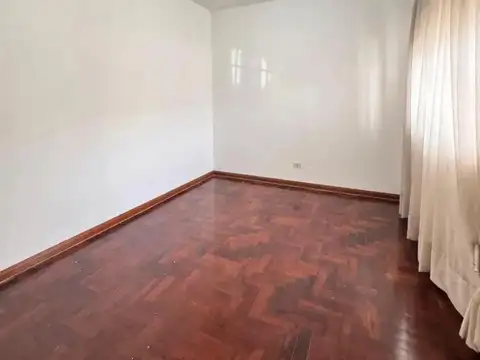 Casa en Alquiler 50 años