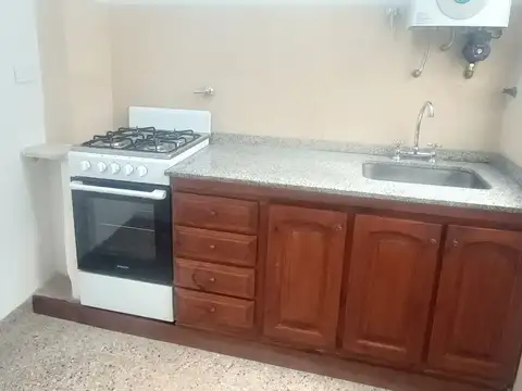 Depto Tipo Casa en Alquiler 46 años