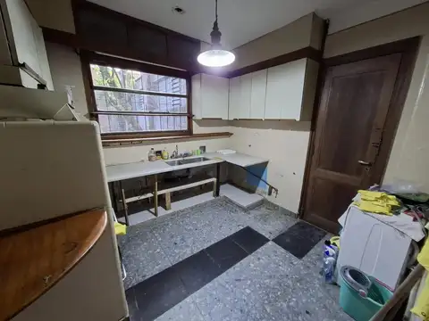 Depto Tipo Casa 6 ambientes con 2 baños
