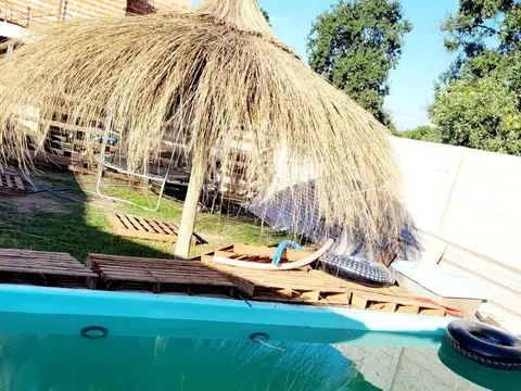 Casa 2 ambientes con 1 baño