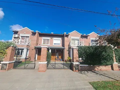 Moreno 156 , Piso pb