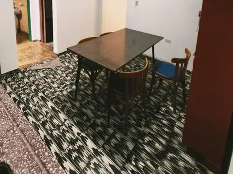 Casa en Alquiler con 1 cochera