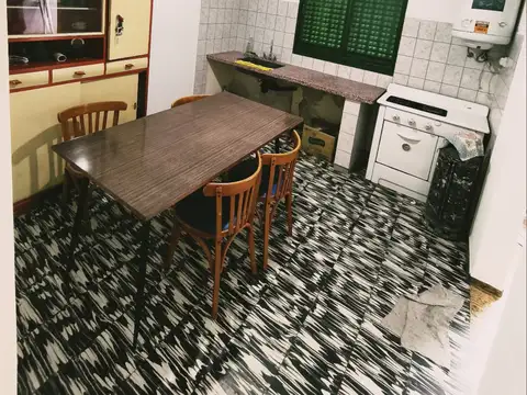 Casa 3 ambientes con 1 baño
