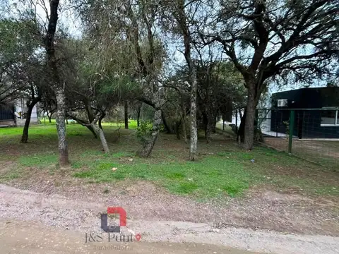 Lote en Valle del Golf