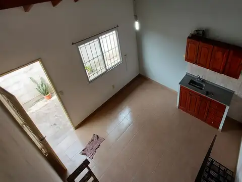 Departamento en Alquiler en Castelar Sur, $ 390.000