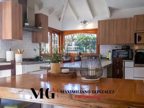 Casa en Venta con 1 cochera