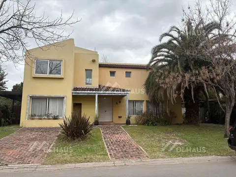 Casa en Alquiler de 4 dormitorios