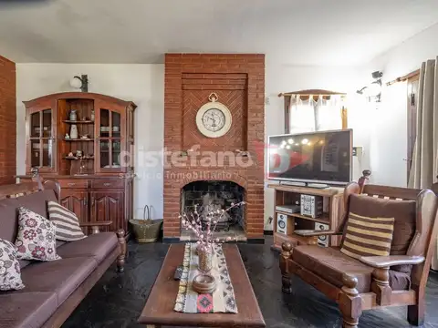 Casa en Alquiler Temporal con 2 cocheras