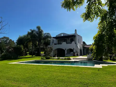Casa en Venta en Larena Country Club, USD 182.000