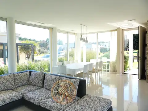 Casa en Venta al Este