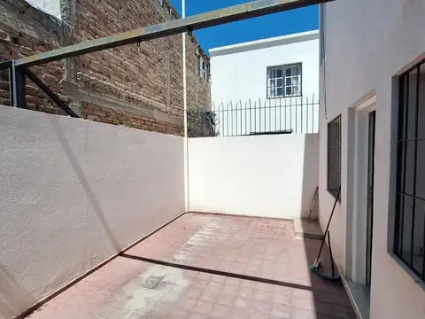 ALQUILER DE CASA TIPO DUPLEX - DORREGO-GUAYMALLEN