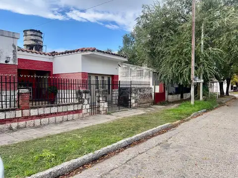 Calle Eva Perón 100