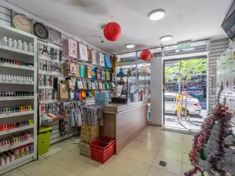 Local con depósito - Financiación - Permuta