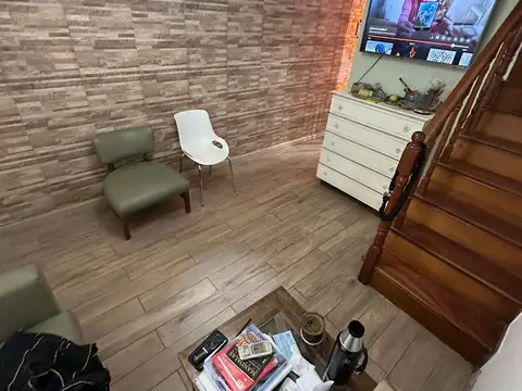 Depto Tipo Casa en Alquiler de 3 ambientes